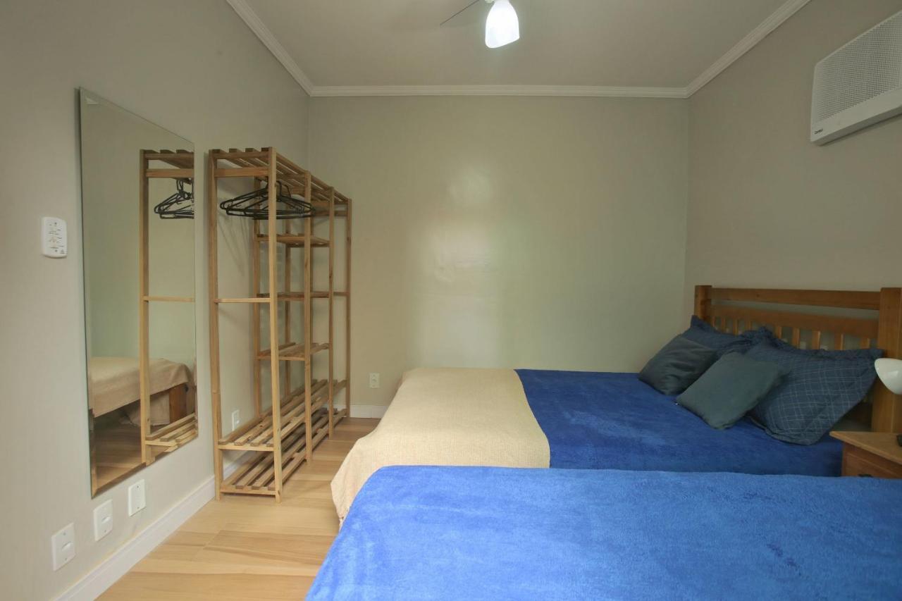 Holiday home Estudio Com Ar Refrigerado A 300 M