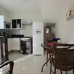 Estudio Com Ar Refrigerado A 300 M Praia