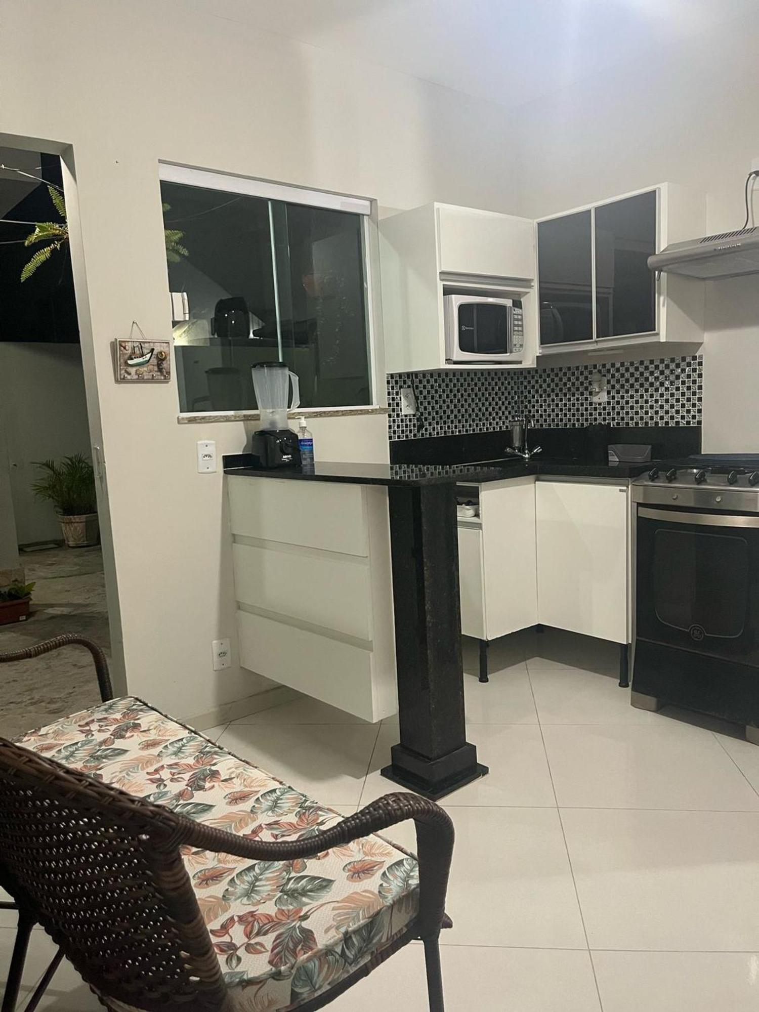 Estudio Com Ar Refrigerado A 300 M *